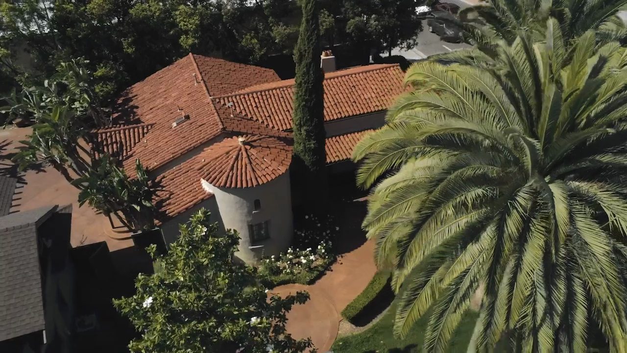 Melasma treatment near me in Anaheim: aerial view of the Neoderma building on Lincoln Avenue